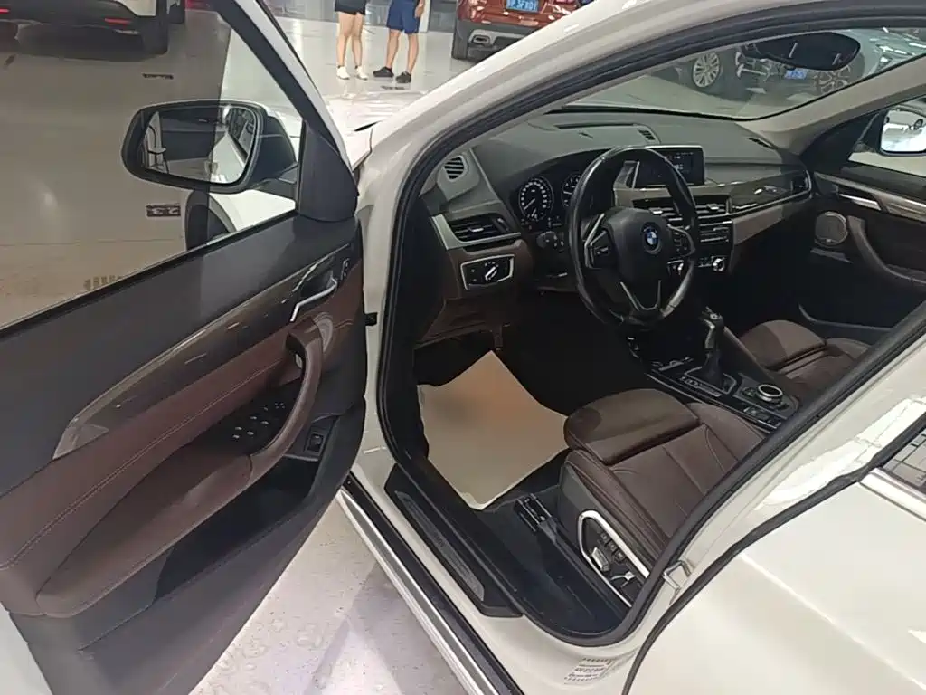 BMW X1 2019 — фото 16