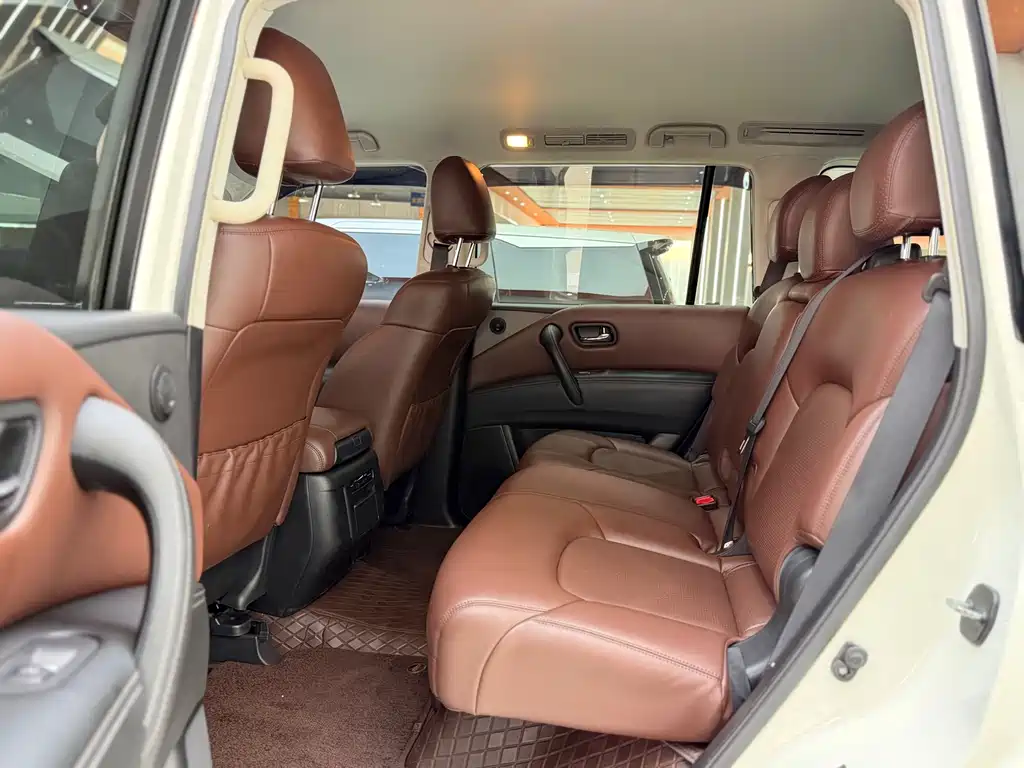 Nissan Patrol 2017 — фото 13