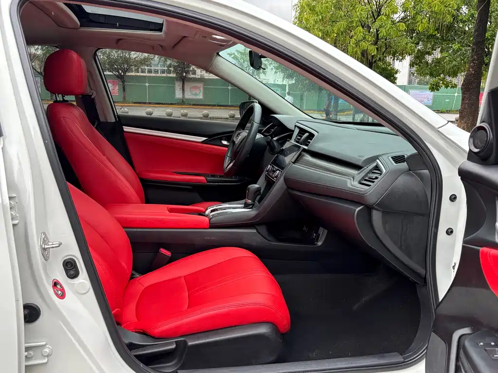 Honda Civic 2021 — фото 11