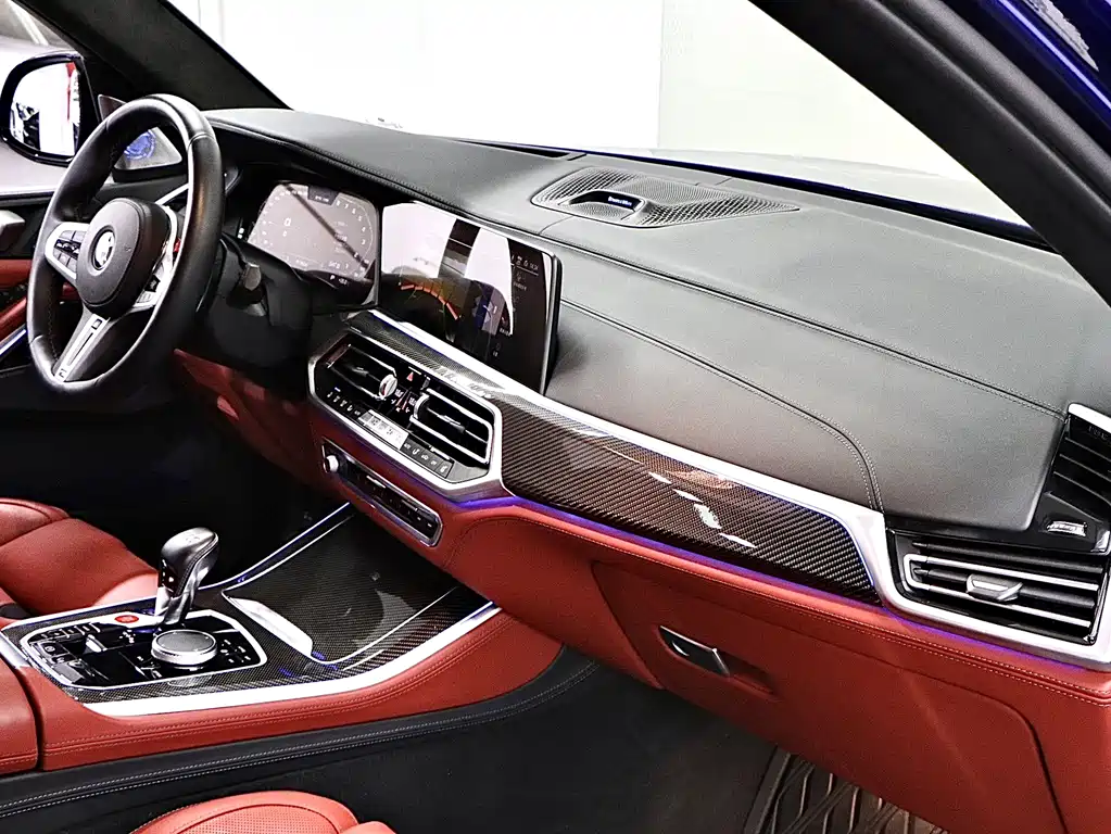 BMW X5 M 2023 — фото 15