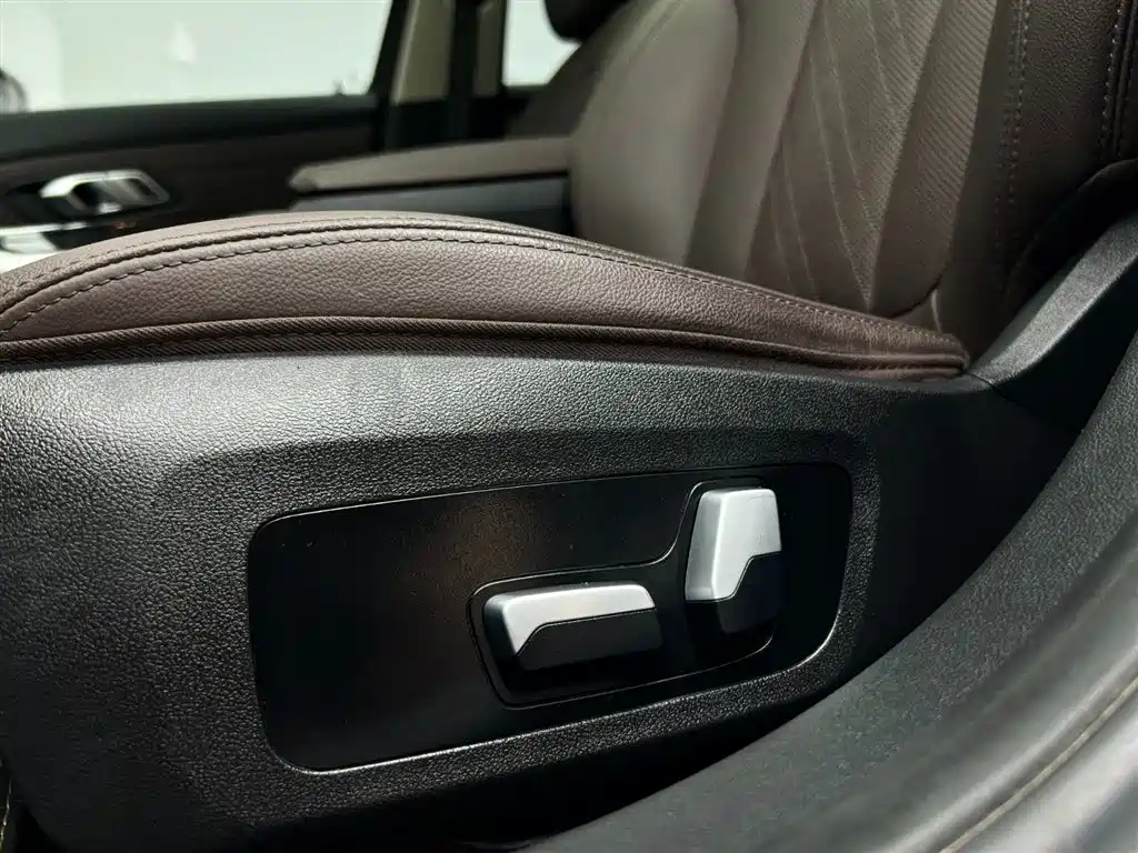 BMW 3 Series 2023 — фото 14