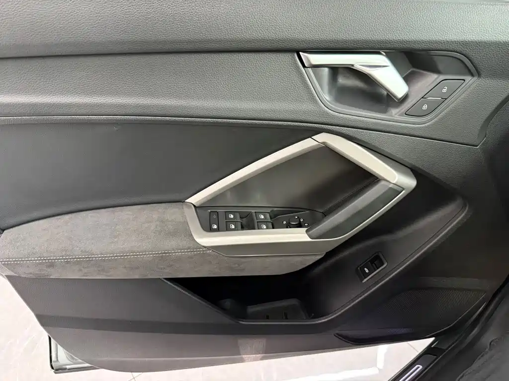 Audi Q3 2022 — фото 18