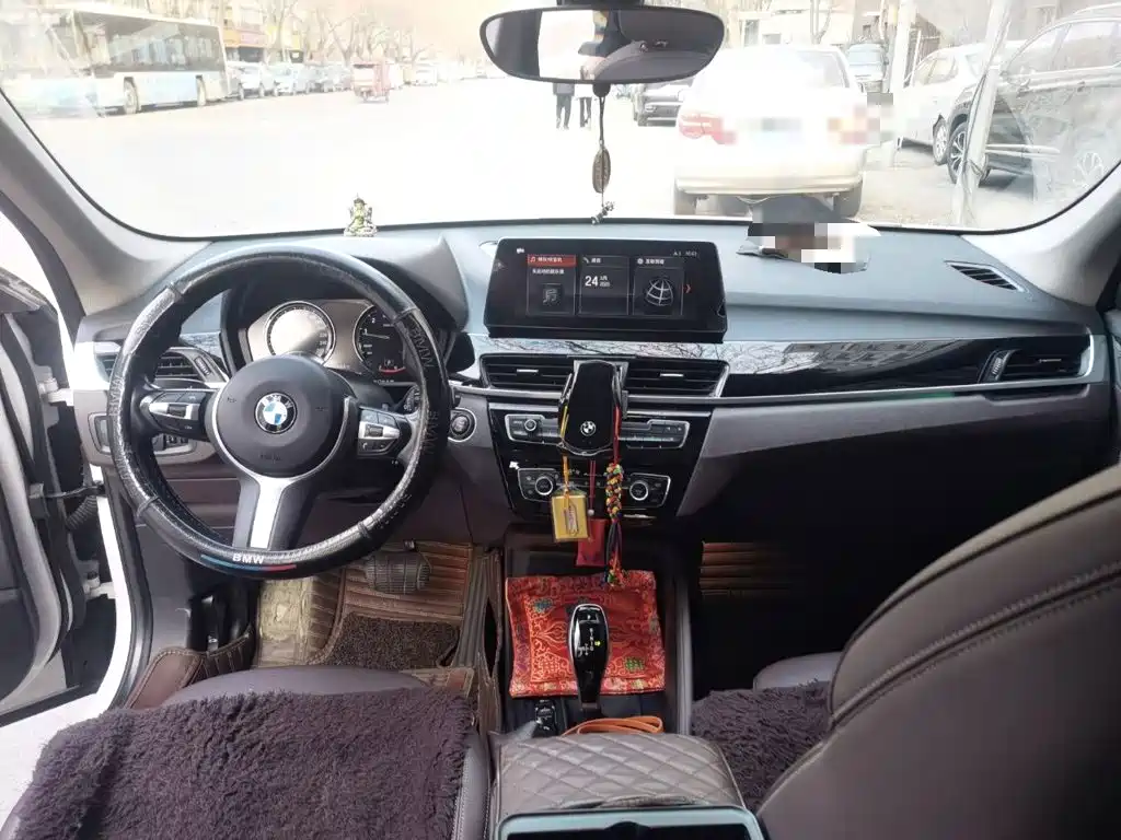 BMW X1 2022 — фото 13