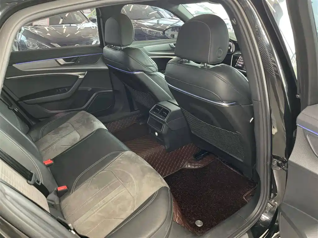 Audi A6L 2021