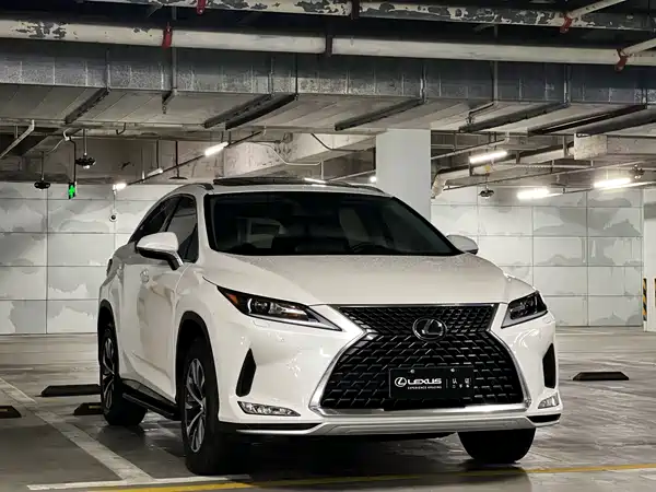Lexus RX 2022