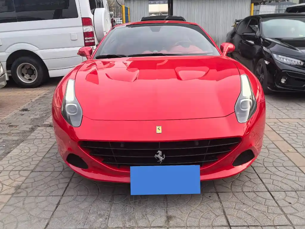 Ferrari California T 2015 — фото 3