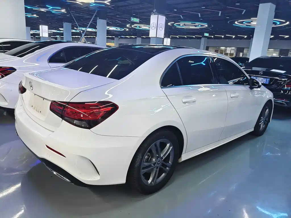 Mercedes-Benz A-Class 2022 — фото 21