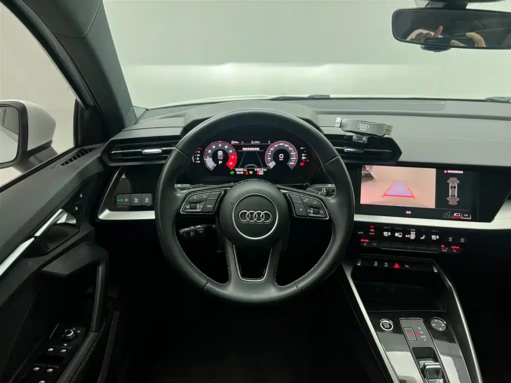 Audi A3 2023 — фото 18