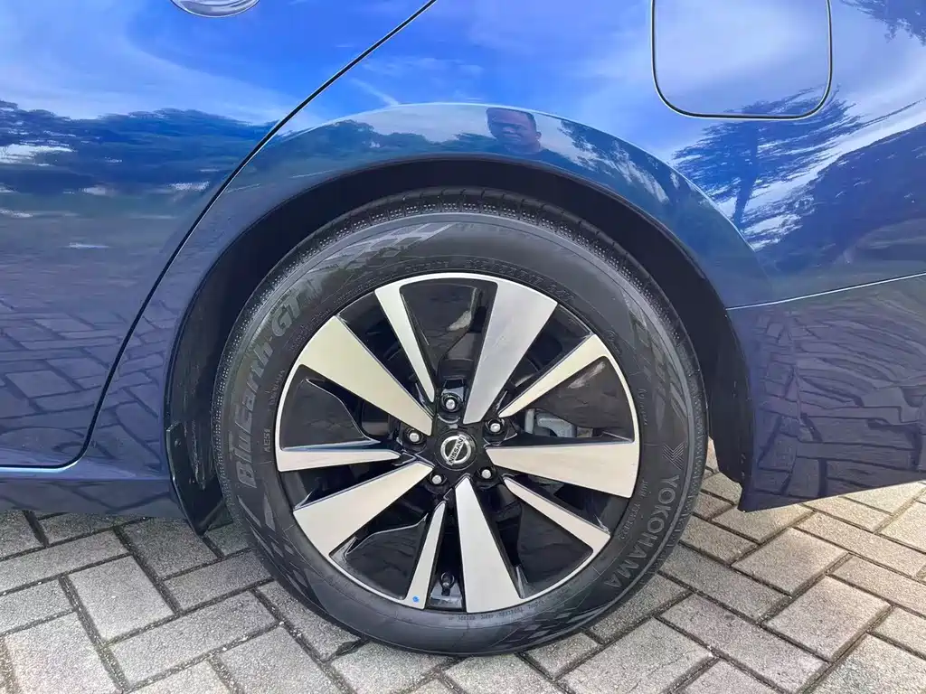 Nissan Teana 2022 — фото 13