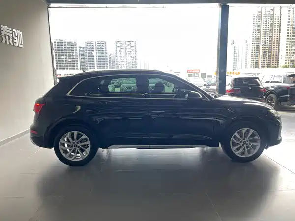Audi Q5L 2023