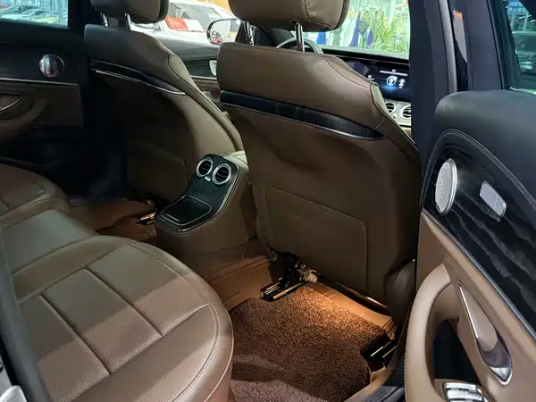 Mercedes-Benz E-Class 2023