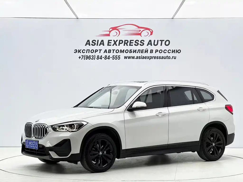 BMW X1 2021 — фото 1