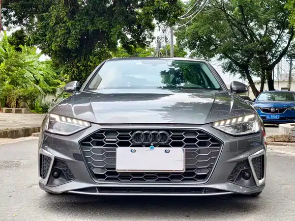 Audi A4L 2020