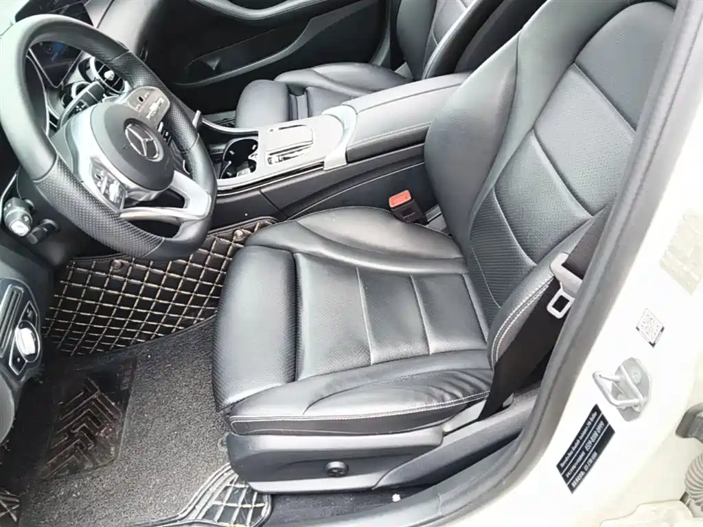 Mercedes-Benz C-Class 2020 — фото 15