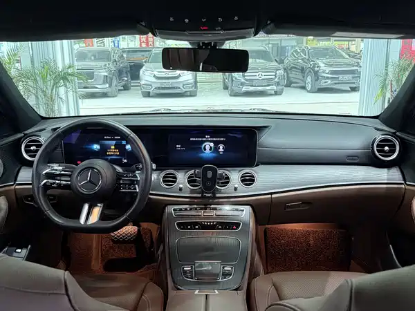 Mercedes-Benz E-Class 2023