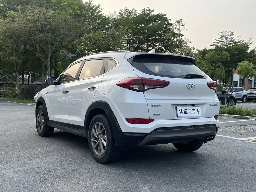 Hyundai Tucson 2016 — фото 11