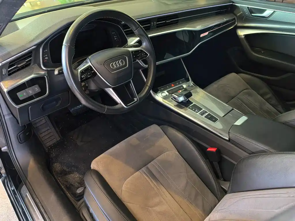 Audi A6L New Energy 2020 — фото 8