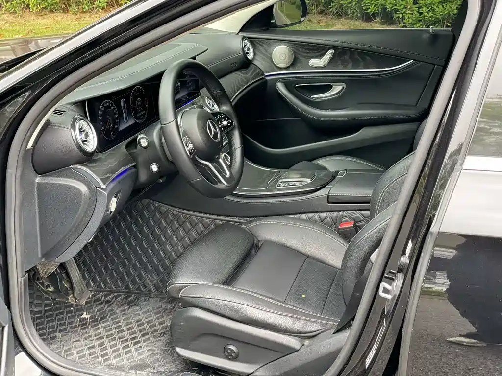 Mercedes-Benz E-Class 2017 — фото 3