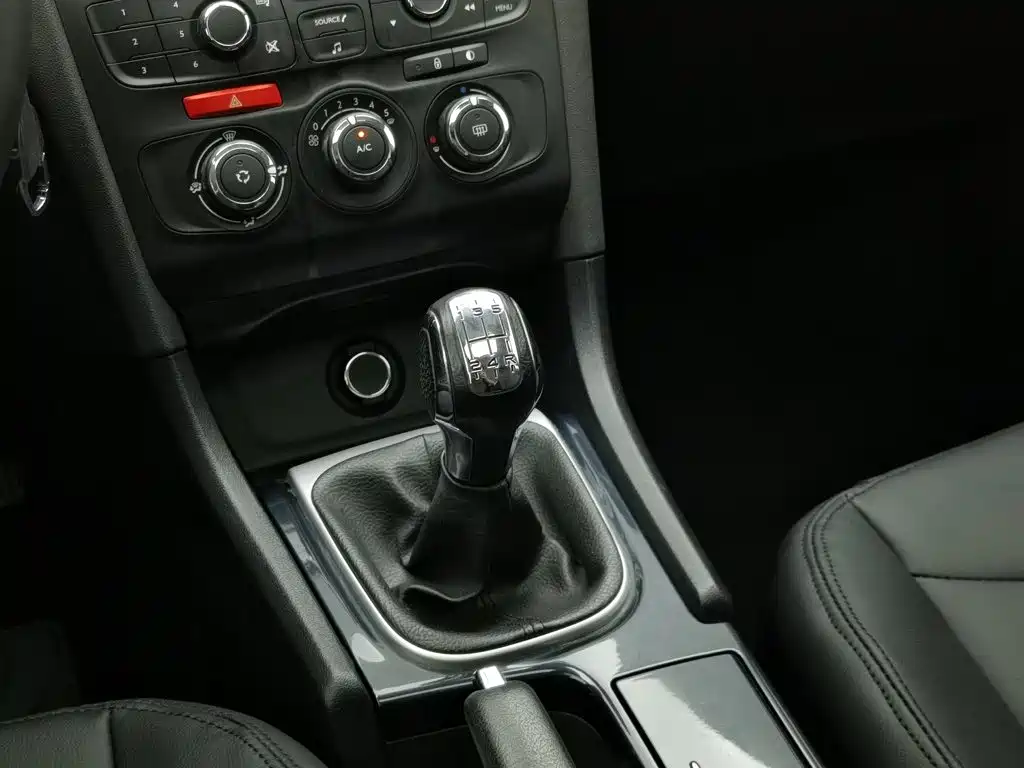 Citroën C4L 2014 — фото 13