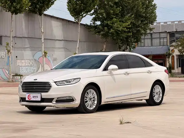 Ford Taurus 2018