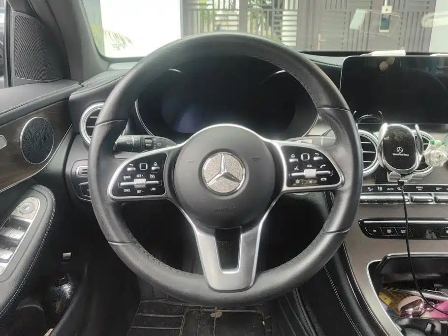 Mercedes-Benz GLC 2021 — фото 15