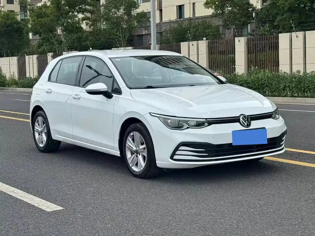 Volkswagen Golf 2023
