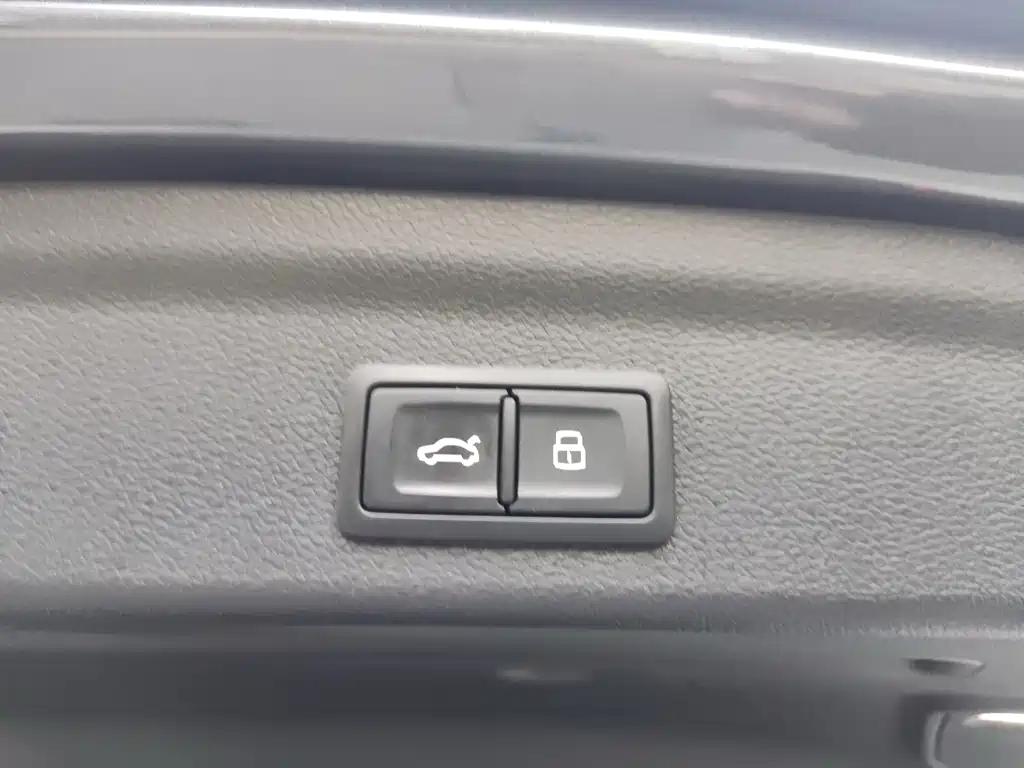 Audi Q3 2022 — фото 14