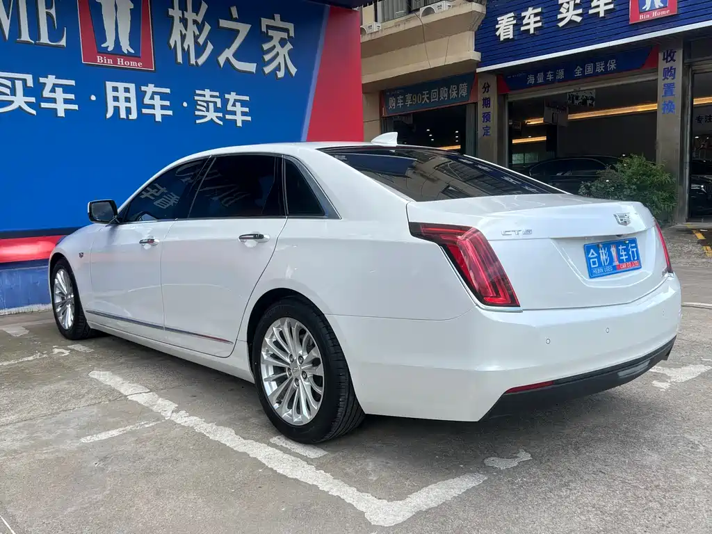 Cadillac CT6 2017 — фото 11