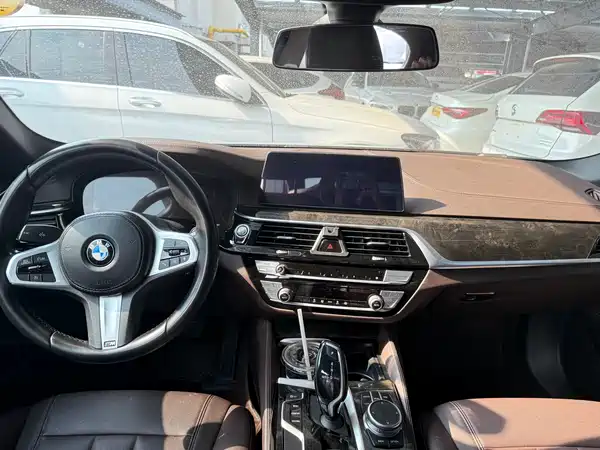 BMW 5 Series 2020