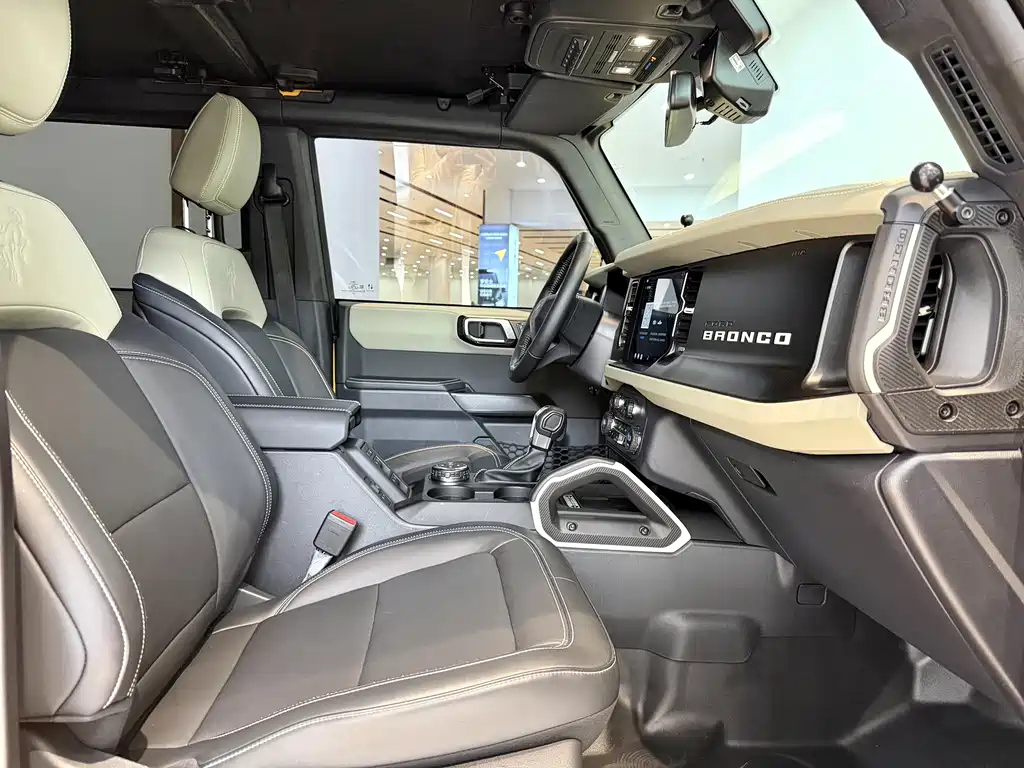 Ford Bronco 2025 — фото 10
