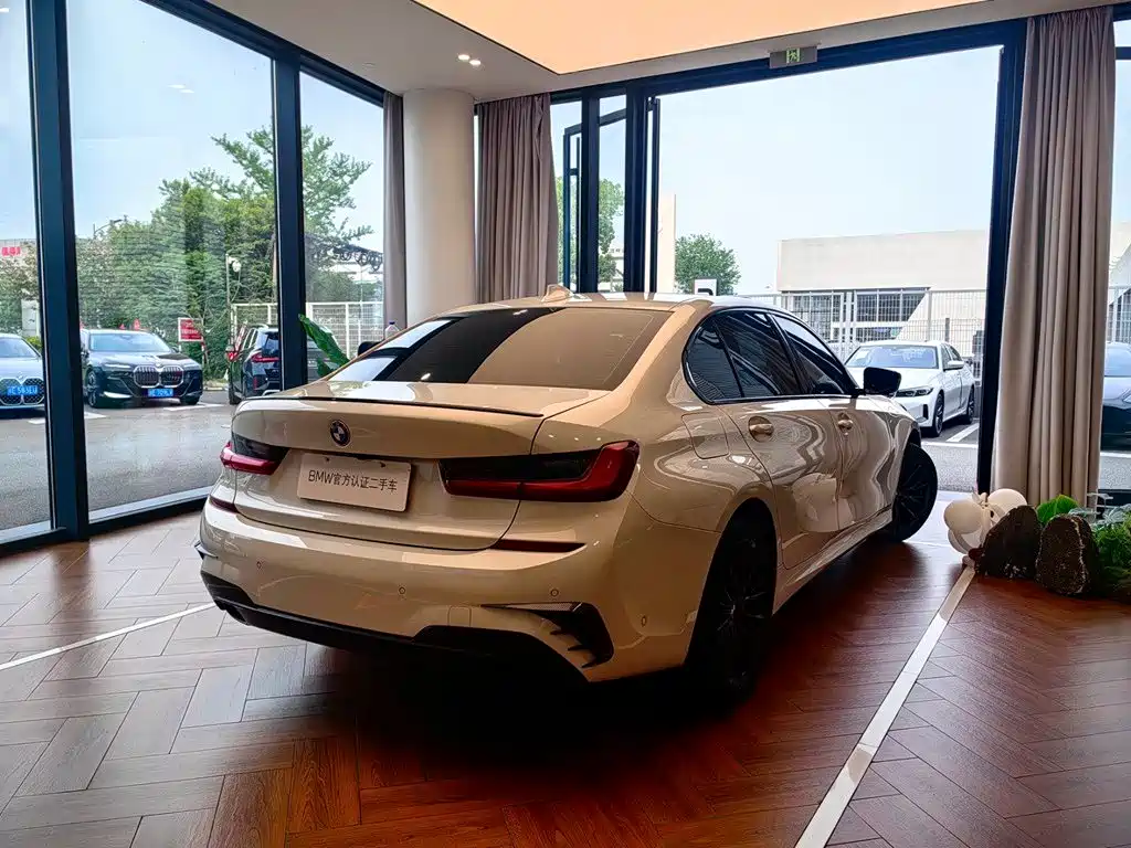BMW 3 Series 2022