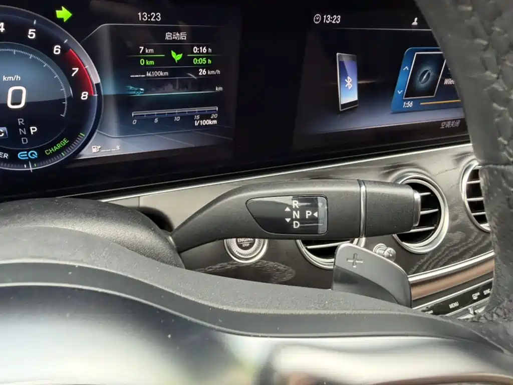 Mercedes-Benz E-Class 2019 — фото 13