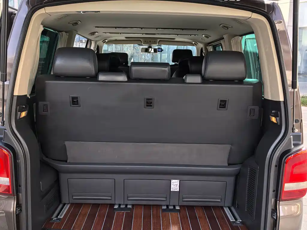Volkswagen Multivan 2016 — фото 19