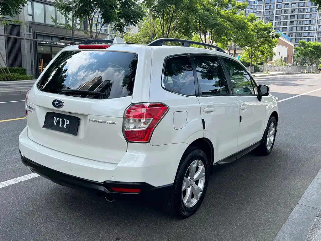 Subaru Forester 2014 — фото 13