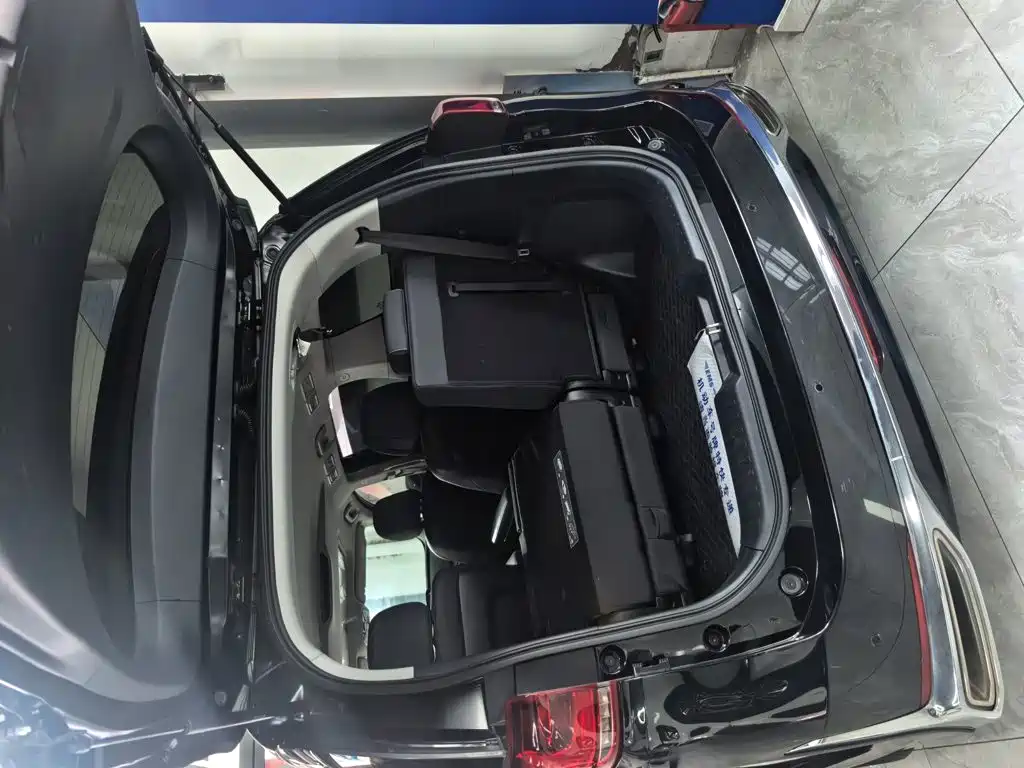GAC Trumpchi M8 2022 — фото 17
