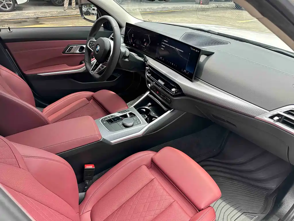 BMW 3 Series 2025 — фото 13