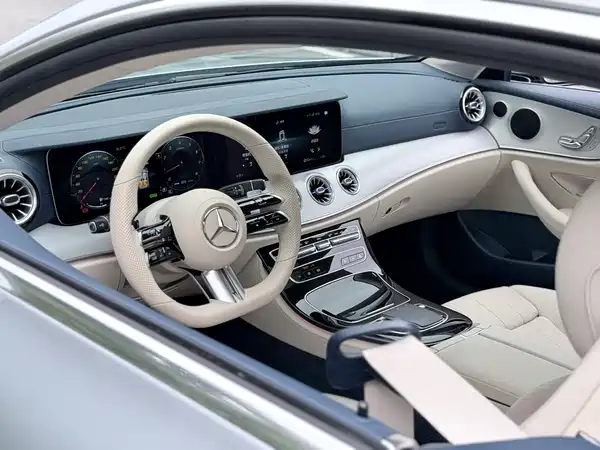 Mercedes-Benz E-Class 2022