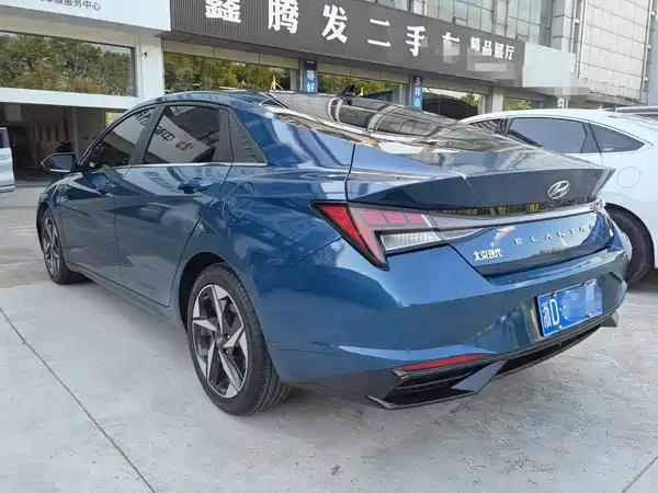 Hyundai Elantra 2021