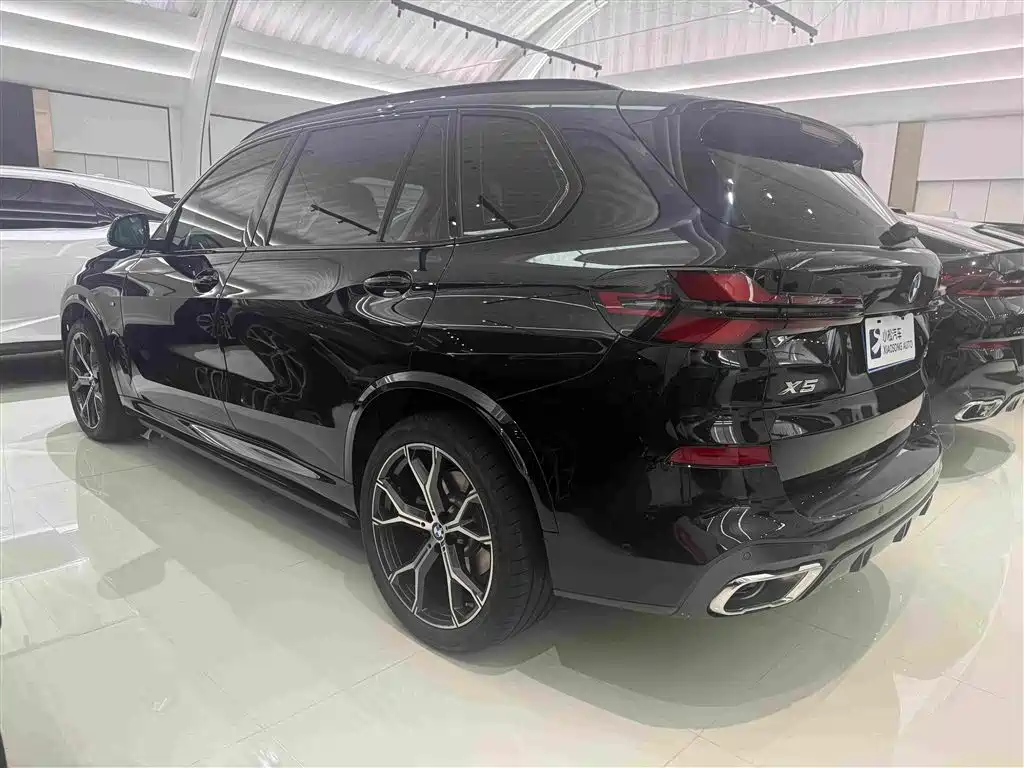 BMW X5 2025