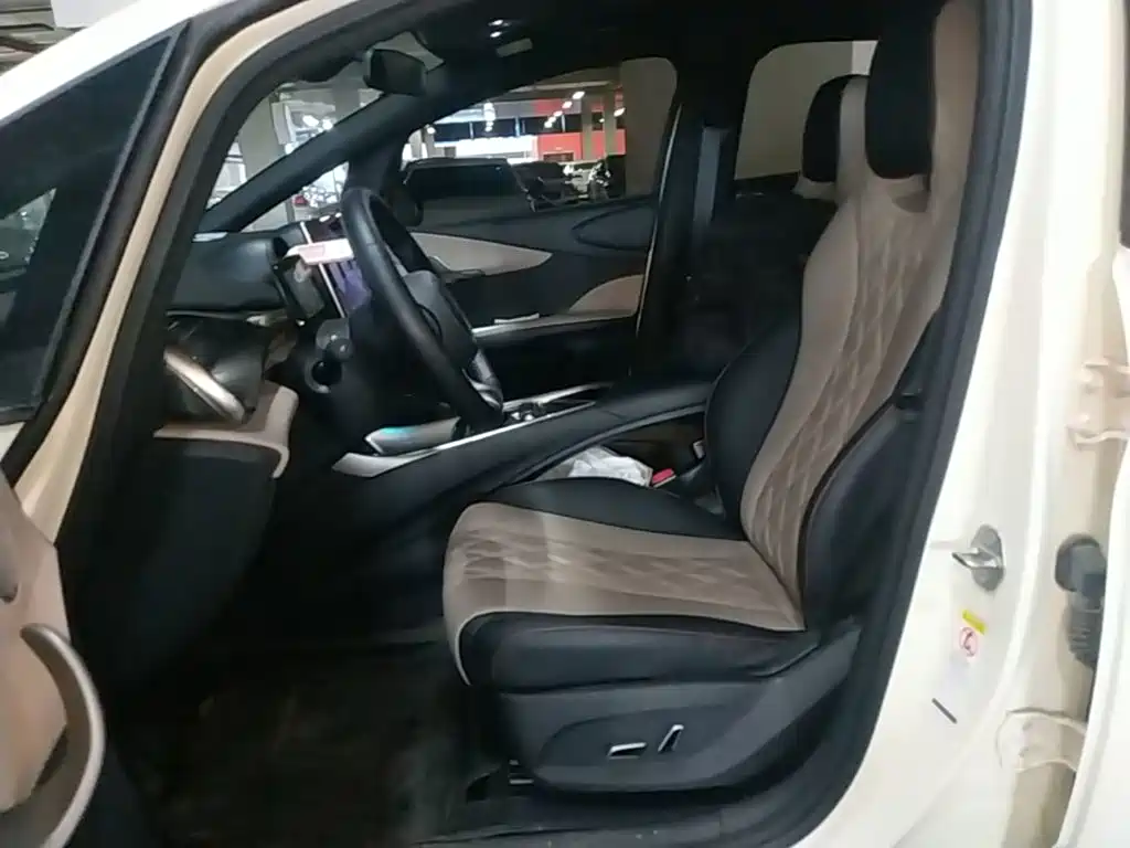BYD Dolphin 2023 — фото 15
