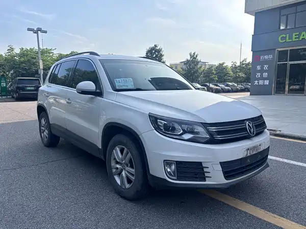 Volkswagen Tiguan 2015