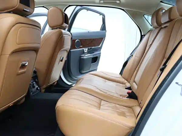 Jaguar XJ 2014