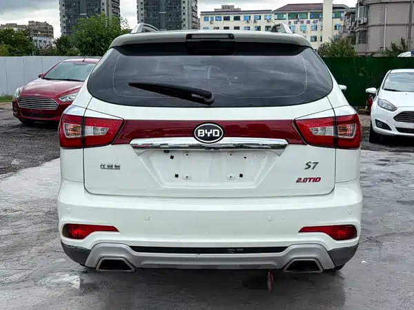 BYD S7 2017