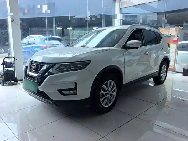 Nissan X-Trail 2025