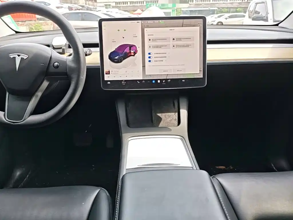 Tesla Model Y 2023 — фото 13