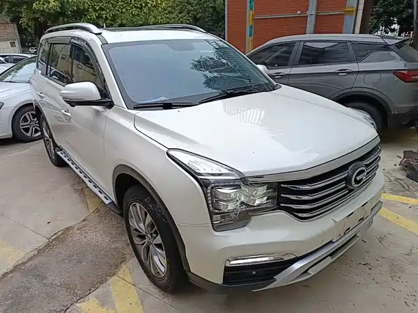 GAC Trumpchi GS8 2017