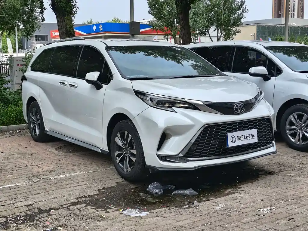 Toyota Granvia 2025