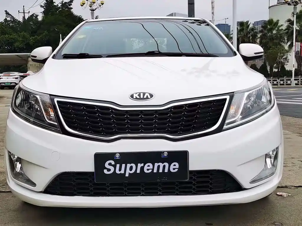 Kia K2 2015 — фото 1