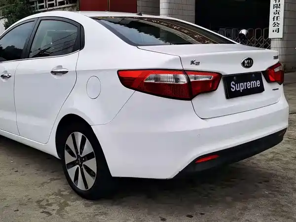 Kia K2 2015