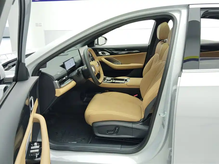Geely Galaxy A7 EM 2025 — фото 9